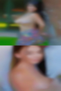 Hot latin bi couple woman here.