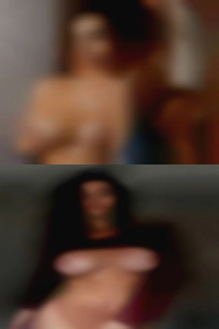 Play women pussy in park.